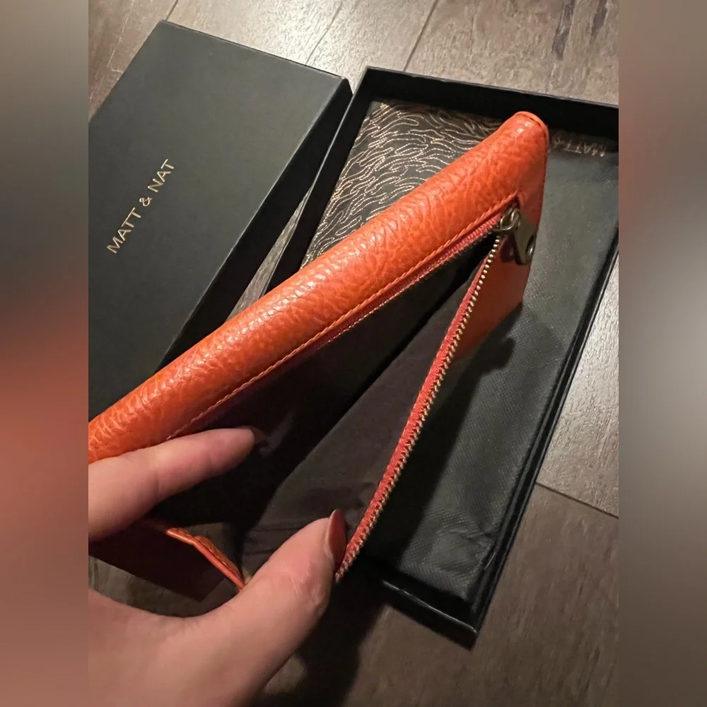 Matt & Nat Long Wallet Vegan Leather Cruelty Free Eco Friendly Orange NWOT